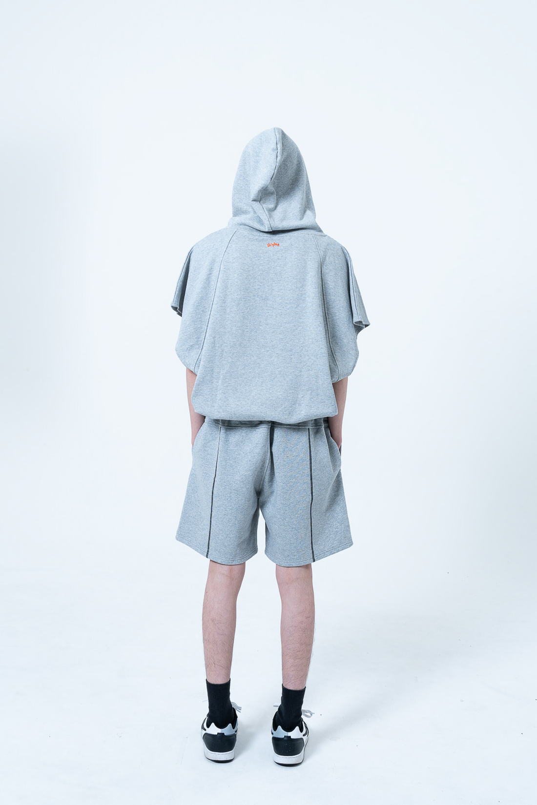 Pile Sleeveless Hoodie | MOGA© / Gray